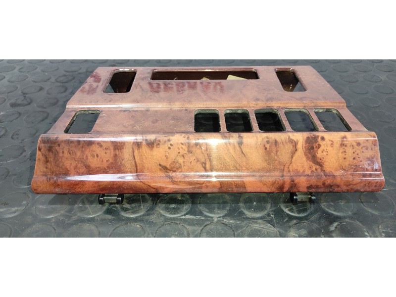Recambio de moldura para mercedes-benz clase e (w124) berlina d-turbo 250 (124.128) referencia OEM IAM 1246830068  