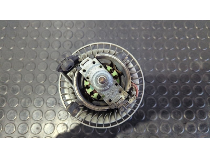Recambio de motor calefaccion para mercedes-benz vaneo (w414) furgoneta compacta cdi (414.700) referencia OEM IAM 3120434601  