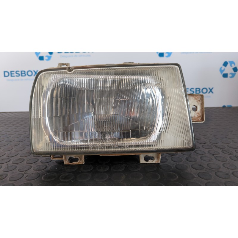 Recambio de faro derecho para seat malaga 1.2 referencia OEM IAM 084461102  