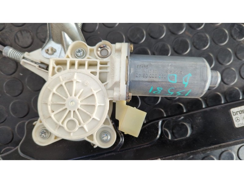 Recambio de elevalunas delantero derecho para mercedes-benz vaneo (w414) furgoneta compacta cdi (414.700) referencia OEM IAM A41