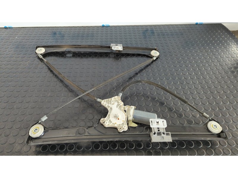 Recambio de elevalunas delantero izquierdo para mercedes-benz vaneo (w414) furgoneta compacta cdi (414.700) referencia OEM IAM A