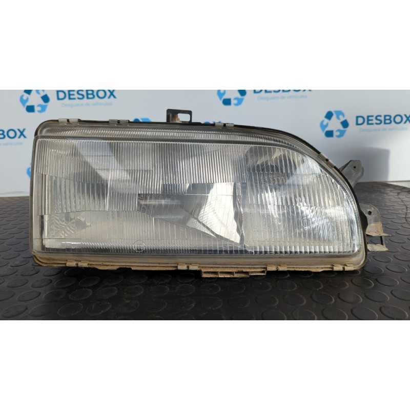 Recambio de faro derecho para ford sierra berlina 1.8 turbodiesel referencia OEM IAM 87BG13N010BA  