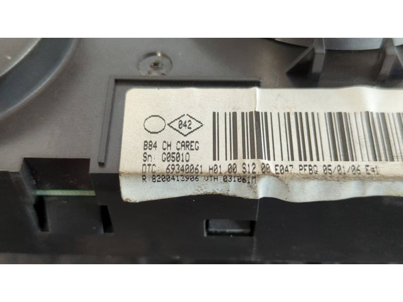 Recambio de mando climatizador para renault megane ii berlina 3p 1.5 dci diesel referencia OEM IAM 8200413906  