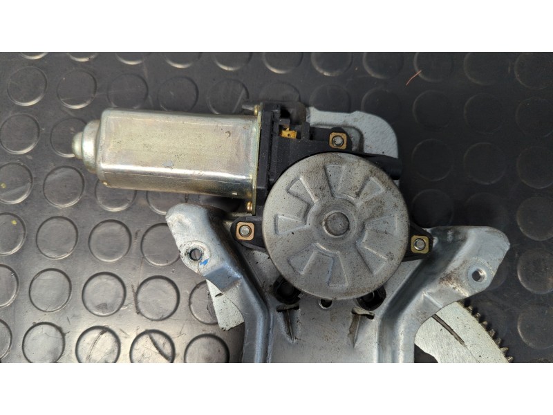 Recambio de elevalunas delantero derecho para mg rover serie 200 (rf) 214 si (3-ptas.) referencia OEM IAM 114536100  