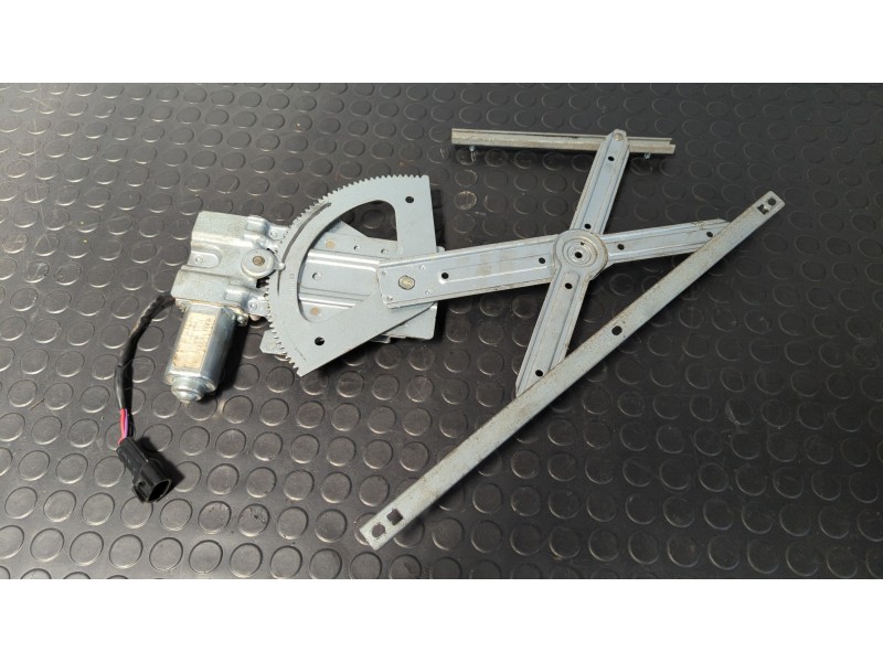Recambio de elevalunas delantero izquierdo para mg rover serie 200 (rf) 214 si (3-ptas.) referencia OEM IAM MBC2950  