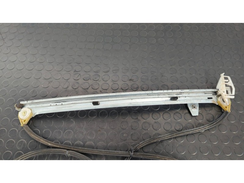 Recambio de elevalunas delantero derecho para citroen xsara picasso 1.6 hdi 110 exclusive referencia OEM IAM 0130821762  