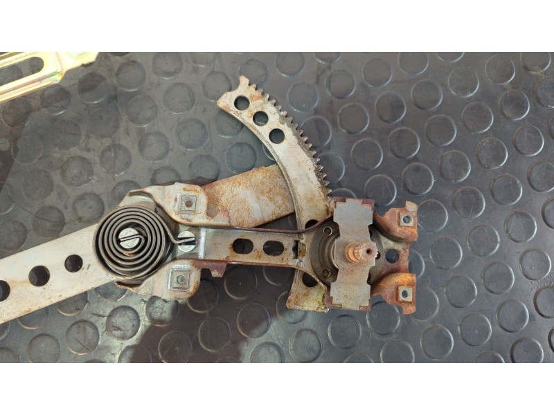 Recambio de elevalunas delantero izquierdo para mercedes-benz clase s (w126) berlina+coupe se 500 referencia OEM IAM 1267200146 