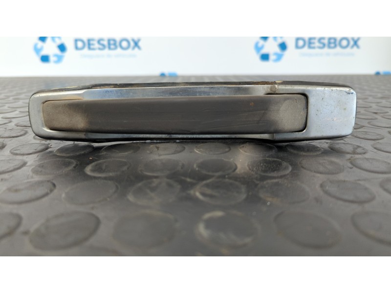 Recambio de maneta trasera derecha para mercedes-benz clase s (w126) berlina+coupe se 500 referencia OEM IAM 1267600059  