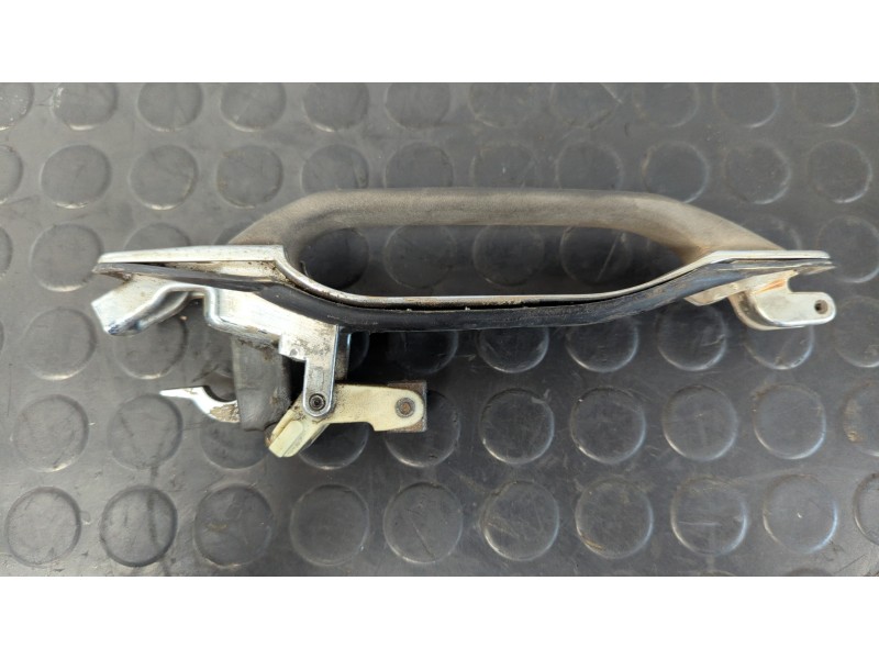 Recambio de maneta trasera derecha para mercedes-benz clase s (w126) berlina+coupe se 500 referencia OEM IAM 1267600059  