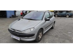 peugeot 206 berlina del año 2001 2