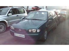 toyota corolla (e11) del año 2001