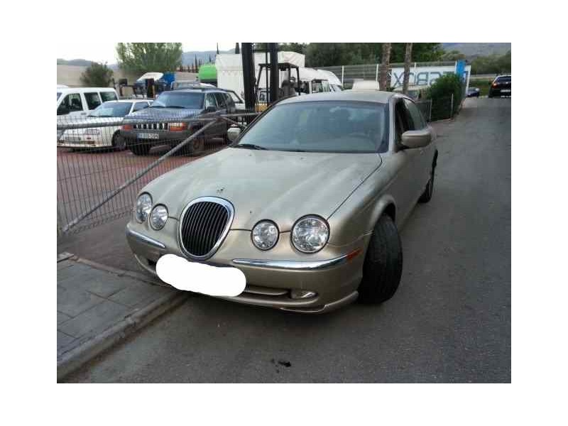 jaguar s-type del año 2000