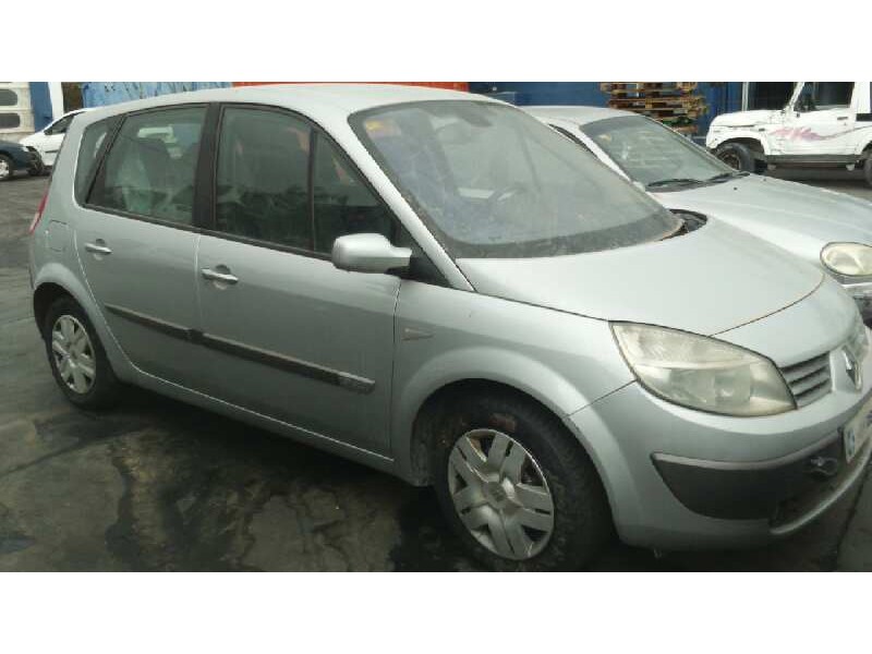 renault scenic ii del año 2006