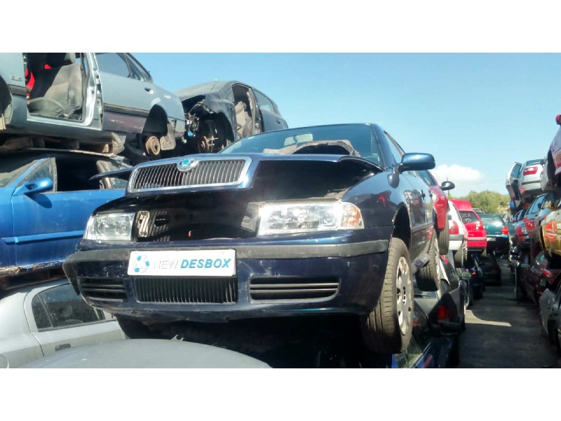 skoda octavia berlina (1u2) del año 2002