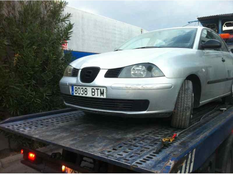 seat ibiza (6l1) del año 2002