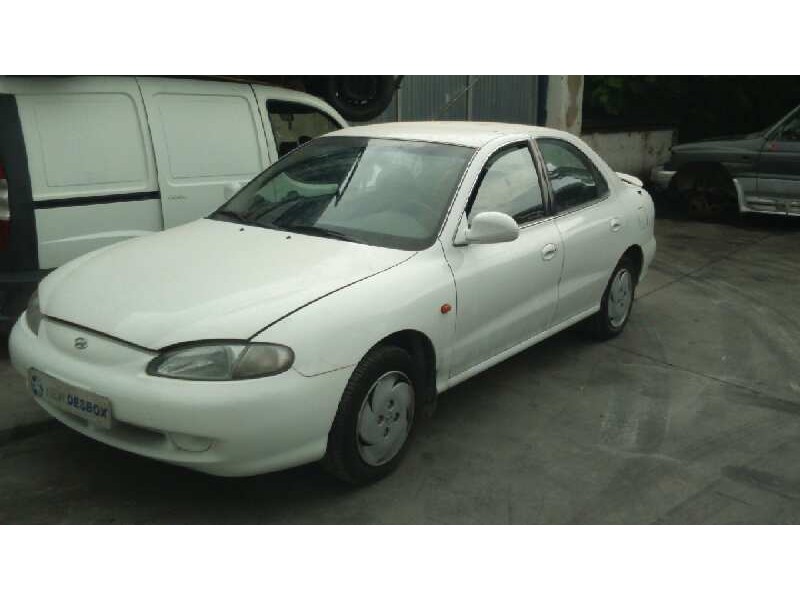 hyundai lantra berlina (rd) del año 1998