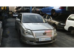 toyota avensis berlina (t25) del año 2004 2