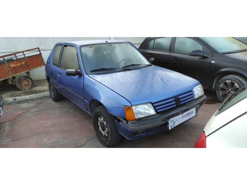 peugeot 205 berlina del año 1994