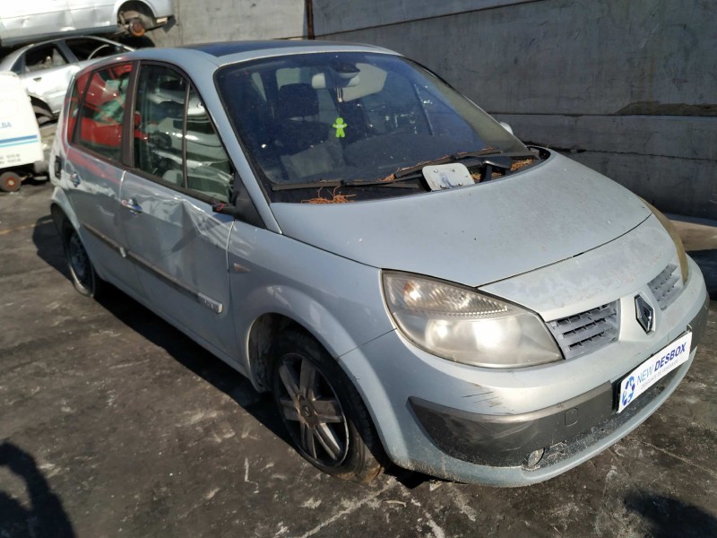 renault scenic ii del año 2004