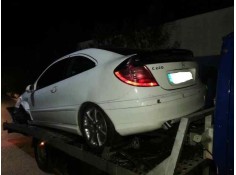 mercedes-benz clase c (w203) sportcoupe del año 2002 2