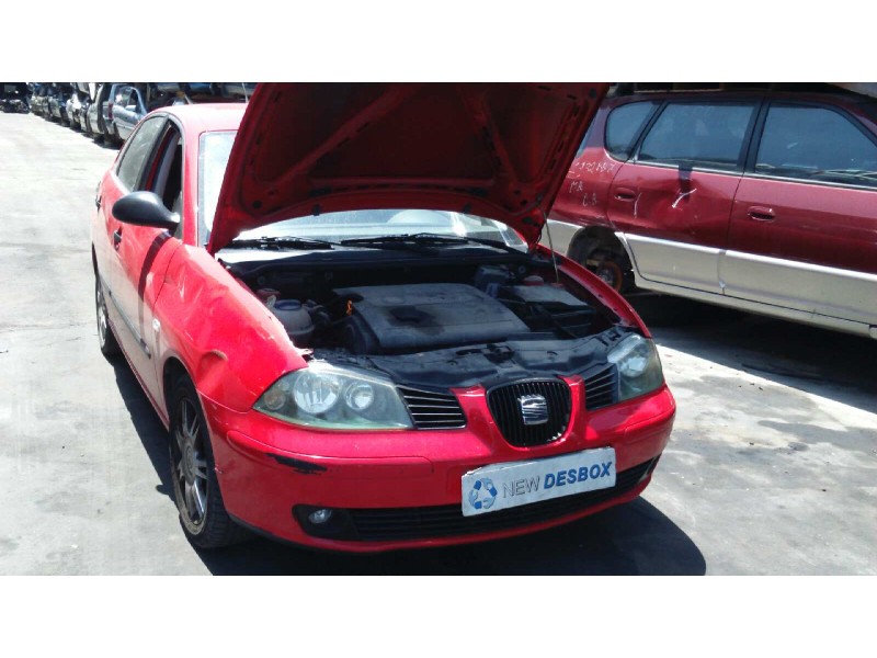 seat ibiza (6l1) del año 2002