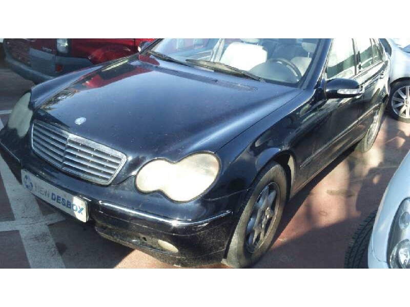 mercedes-benz clase c (w203) berlina del año 2002