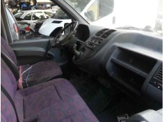mercedes-benz vito (w638) caja cerrada del año 1997 2