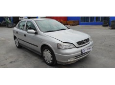 opel astra g berlina del año 2002