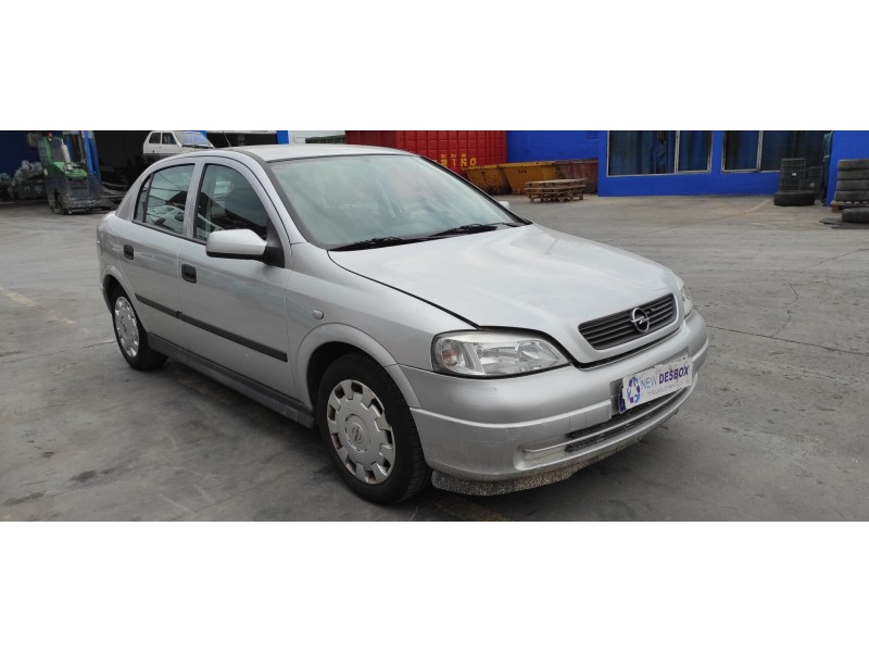 opel astra g berlina del año 2002