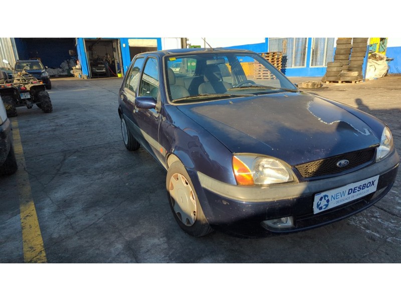 ford fiesta berlina (dx) del año 2001