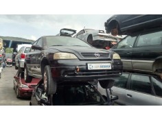 opel astra g berlina del año 2000