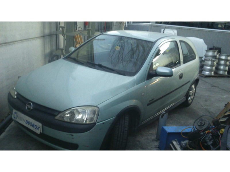 opel corsa c del año 2001