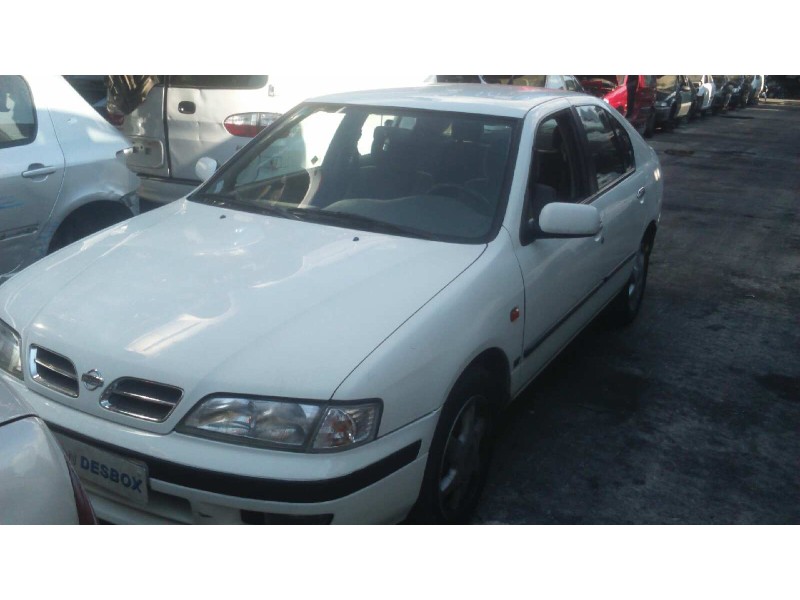 nissan primera berlina (p11) del año 1999