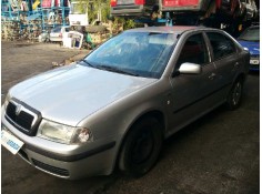 skoda octavia berlina (1u2) del año 2001 2