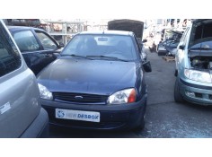 ford fiesta berlina del año 2000 2