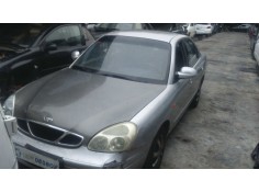 daewoo nubira berlina del año 2001