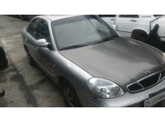 daewoo nubira berlina del año 2001 2