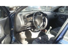 nissan primera berlina (p11) del año 1999 2