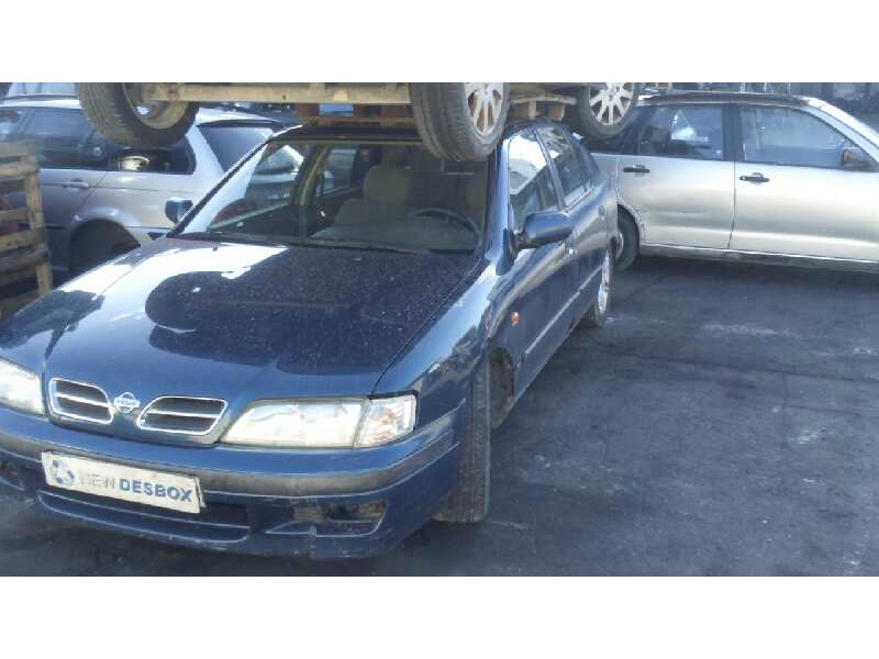 nissan primera berlina (p11) del año 1998