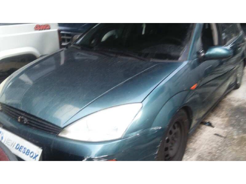 ford focus berlina (cak) del año 2000