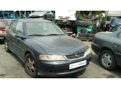 opel vectra b berlina del año 2001