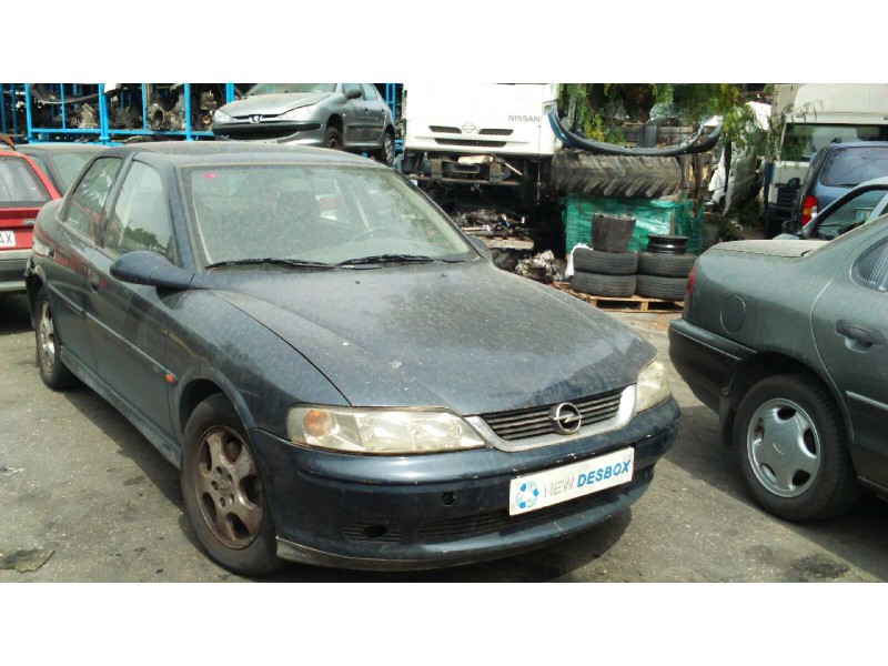 opel vectra b berlina del año 2001