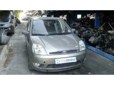 ford fiesta (cbk) del año 2004