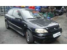 opel astra g berlina del año 2000
