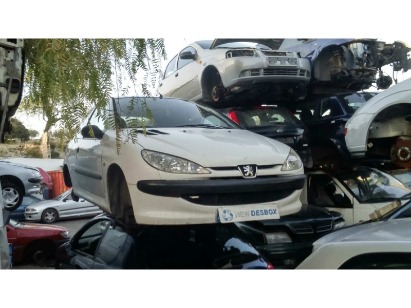 peugeot 206 berlina del año 2004