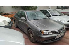 nissan primera berlina (p11) del año 2000