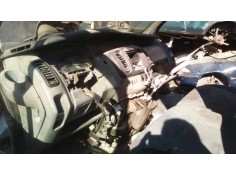 nissan primastar (x83) del año 2004 2