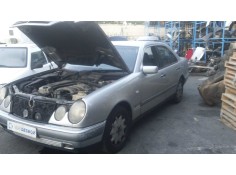 mercedes-benz clase e (w210) berlina diesel del año 1995 2