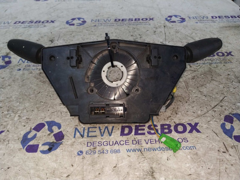 Recambio de mando multifuncion para opel corsa d 1.3 16v cdti referencia OEM IAM 13142283  
