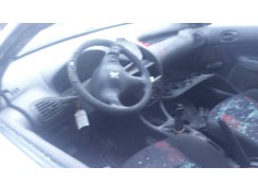 peugeot 206 berlina del año 2001 2